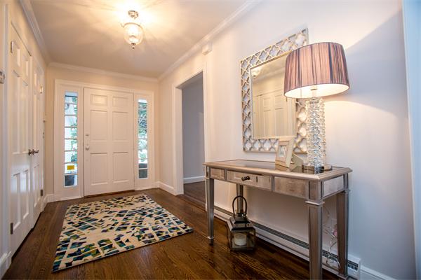 135 Robin Road Weston, MA 02493 - Photo 11 of 14 Gallery Image 11