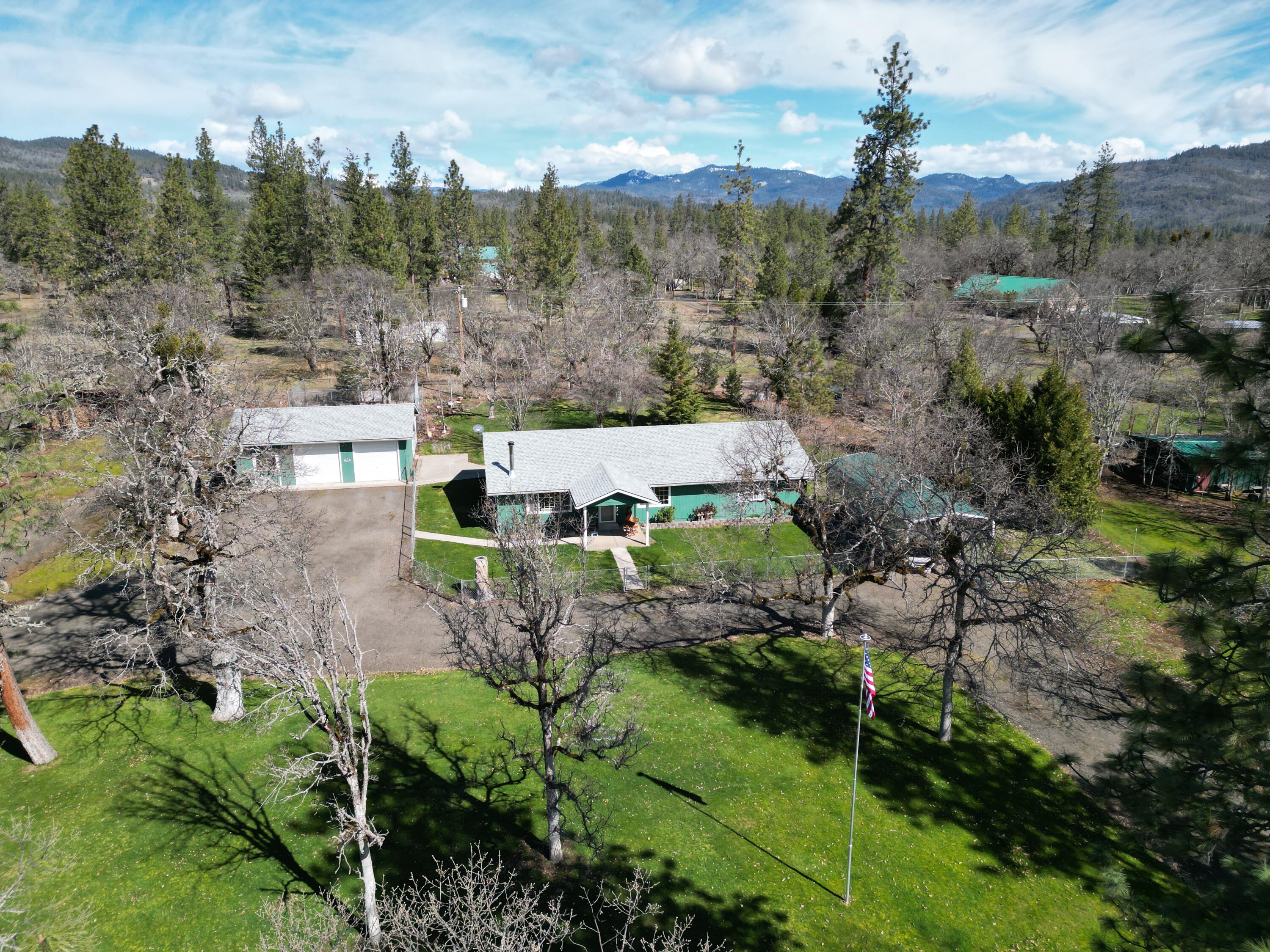 372 Bond Road Shady Cove, OR 97539 - Photo 5 of 33 Copy of Drone 3