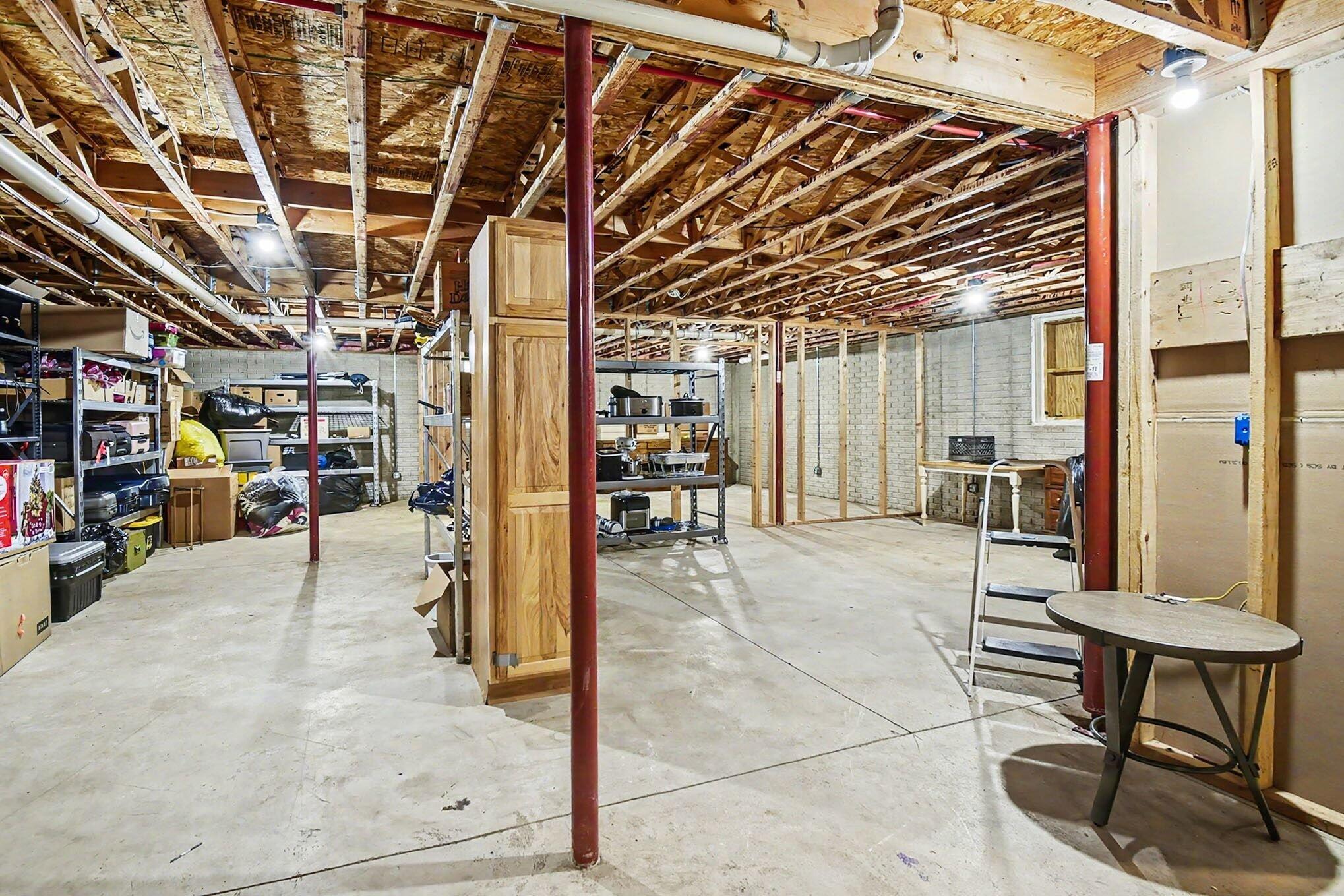 6333 Blackmar Road Bridgeport, MI 48722 - Photo 24 of 32 Basement