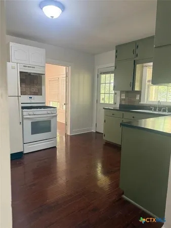 $1,750 | 724 North Beal Street, Belton, TX 76513