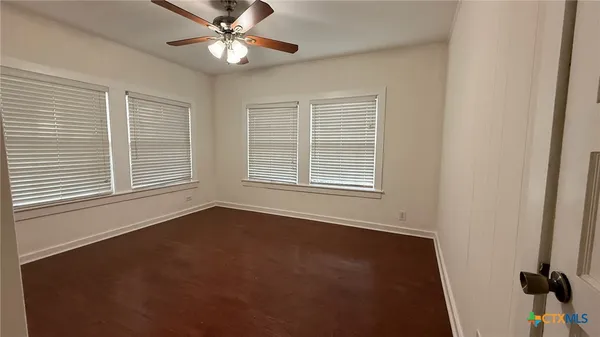 $1,750 | 724 North Beal Street, Belton, TX 76513