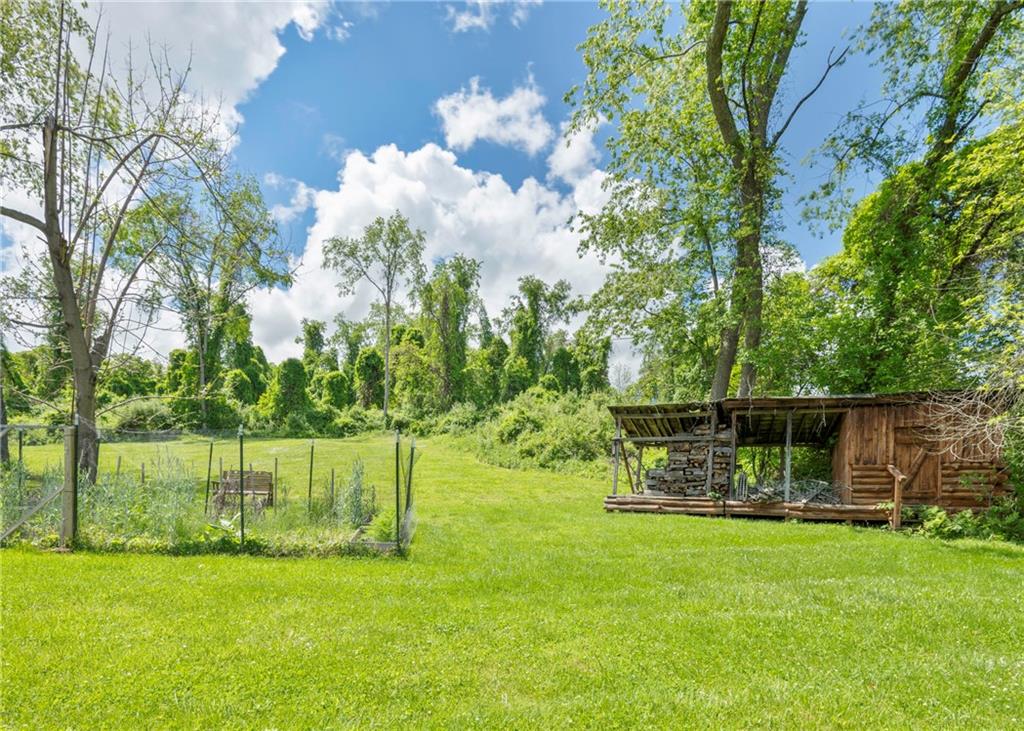 1333 Sugar Run Road Venetia, PA 15367 - Photo 28 of 31