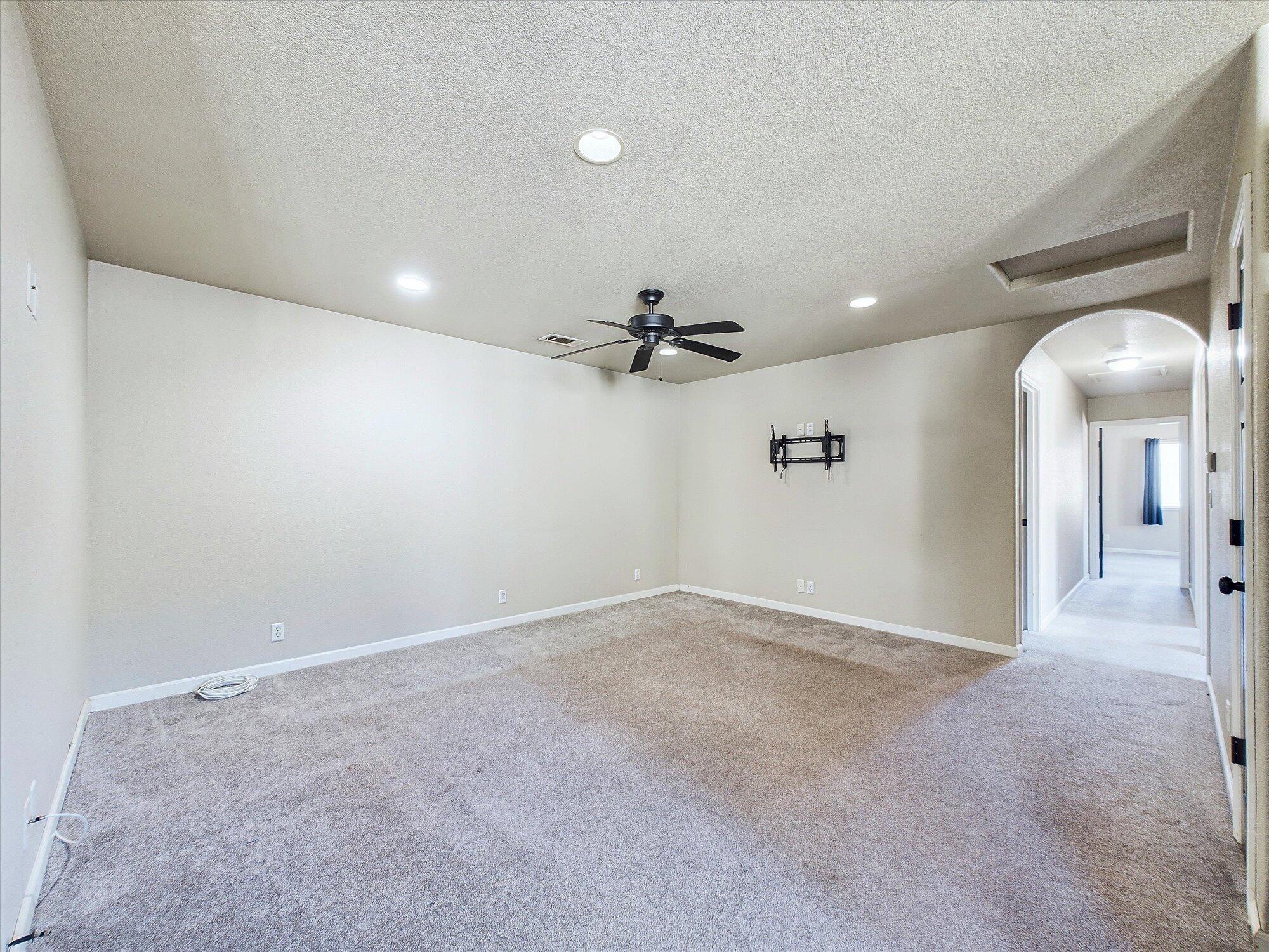 908-910 Hilda Court Rio Dell, CA 95562 - Photo 8 of 45