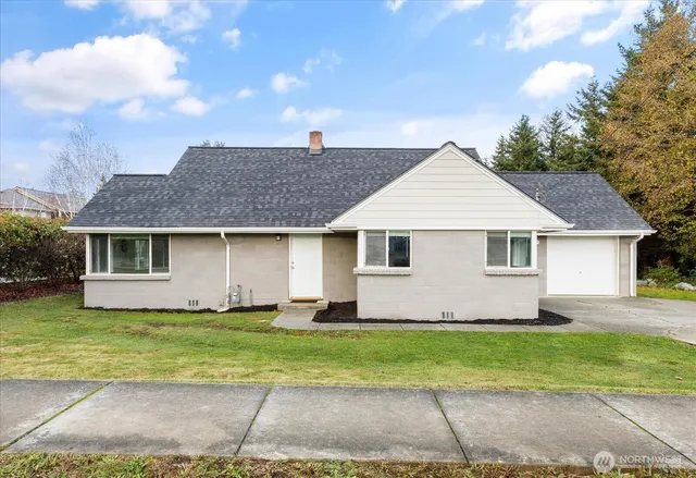 $454,000 | 350 Northeast 7th Avenue, Oak Harbor, WA 98277