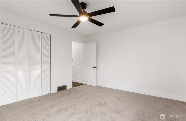 $454,000 | 350 Northeast 7th Avenue, Oak Harbor, WA 98277