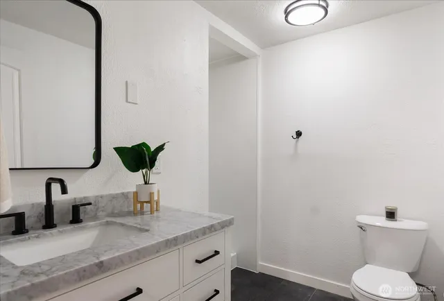 $454,000 | 350 Northeast 7th Avenue, Oak Harbor, WA 98277