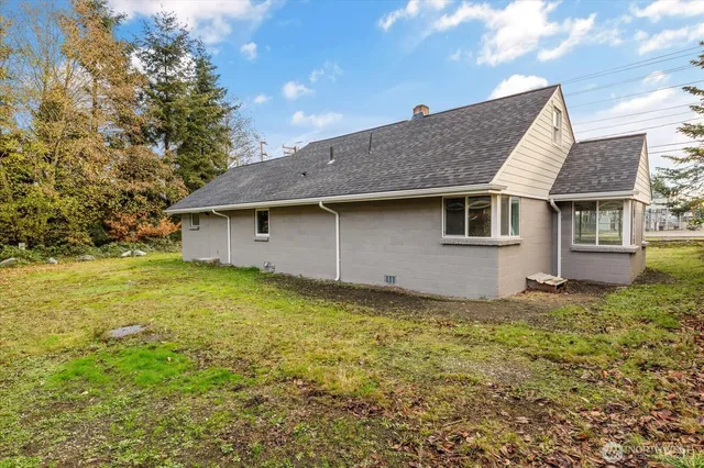 $454,000 | 350 Northeast 7th Avenue, Oak Harbor, WA 98277