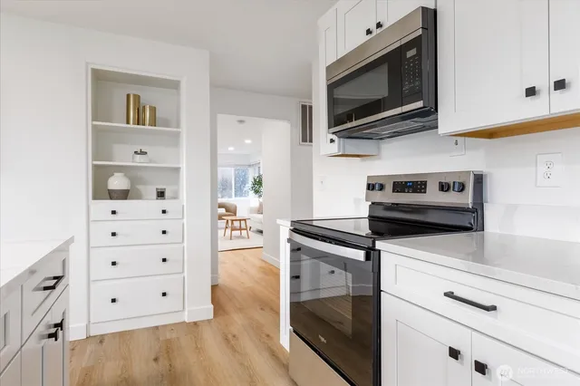 $454,000 | 350 Northeast 7th Avenue, Oak Harbor, WA 98277