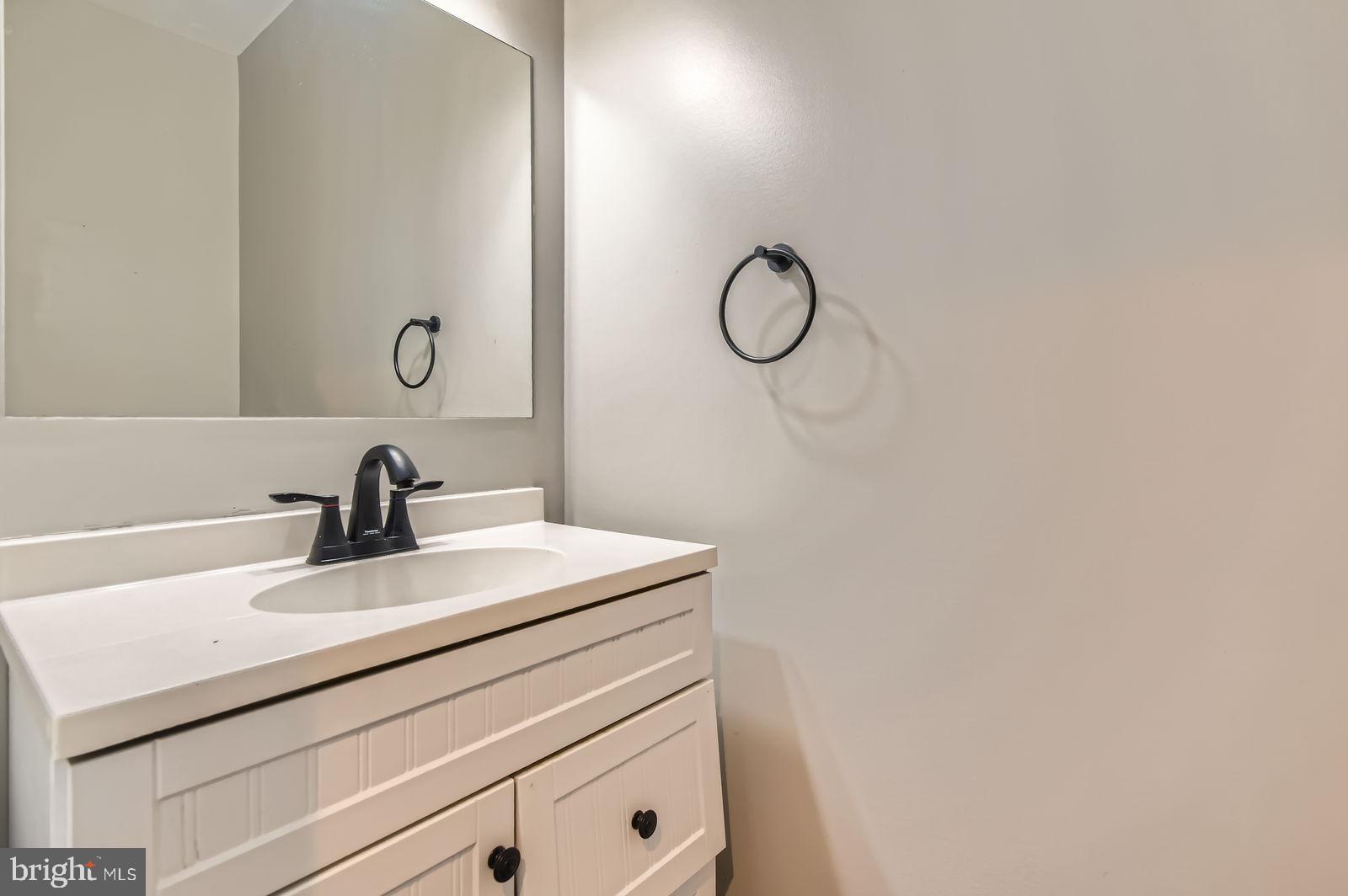 1508 North Eden Street Baltimore, MD 21213 - Photo 9 of 11 Powder Room