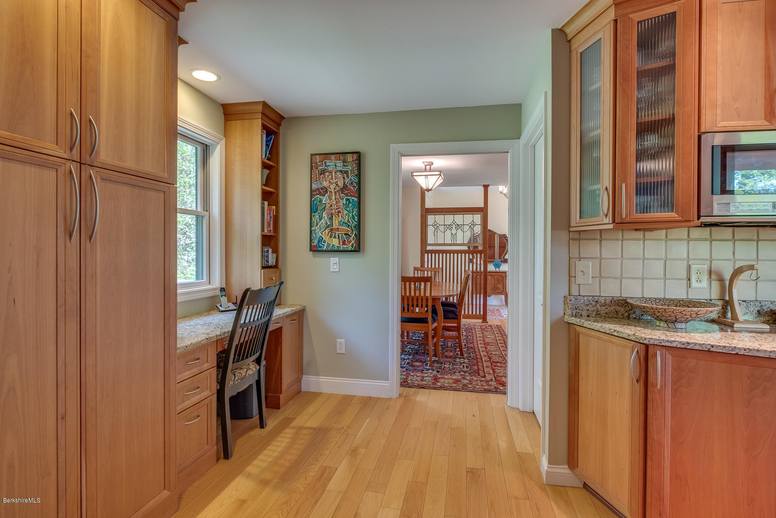335 Gale Road Williamstown, MA 01267 - Photo 16 of 41 Desk nook