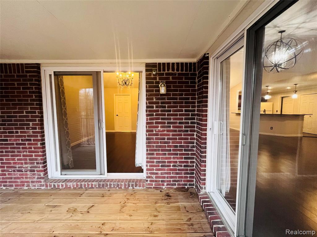 1688 Deepwood Circle Rochester, MI 48307 - Photo 15 of 16