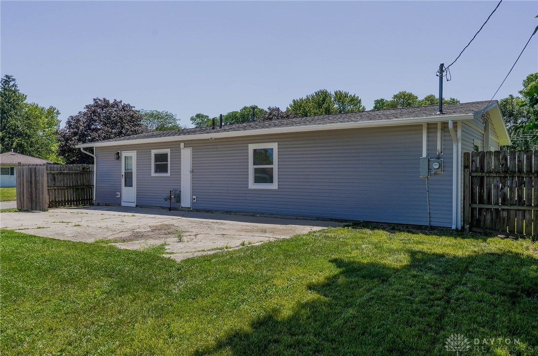 5789 Sharp Road Dayton, OH 45432 - Photo 43 of 47