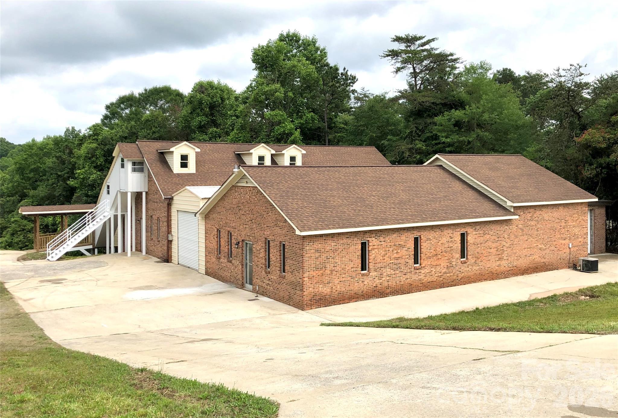 1222 Hardin Road Dallas, NC 28034 - Photo 1 of 19