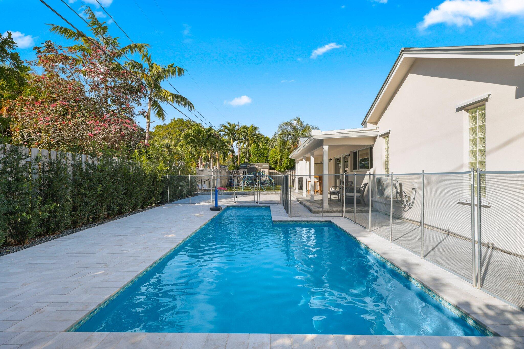 4141 Northeast 22nd Terrace Lighthouse Point, FL 33064 - Photo 31 of 44 4141 Northeast 22nd Terrace - 52.jpg-SMA