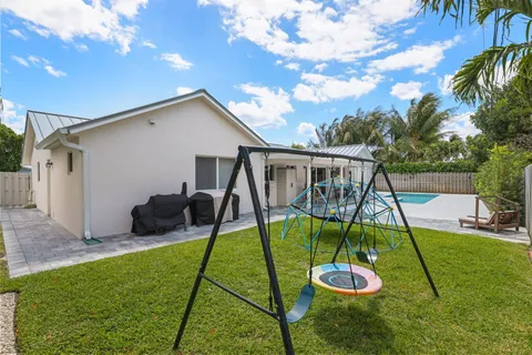 $1,299,999 | 4141 Northeast 22nd Terrace, Lighthouse Point, FL 33064