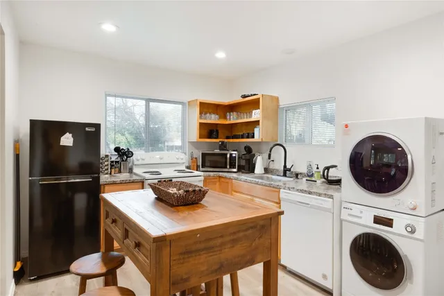 $550,000 | 16211 Monks Mountain Drive, Austin, TX 78734