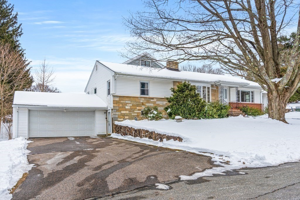 20 York Road Winchester, MA 01890 - Photo 5 of 38 Gallery Image 5