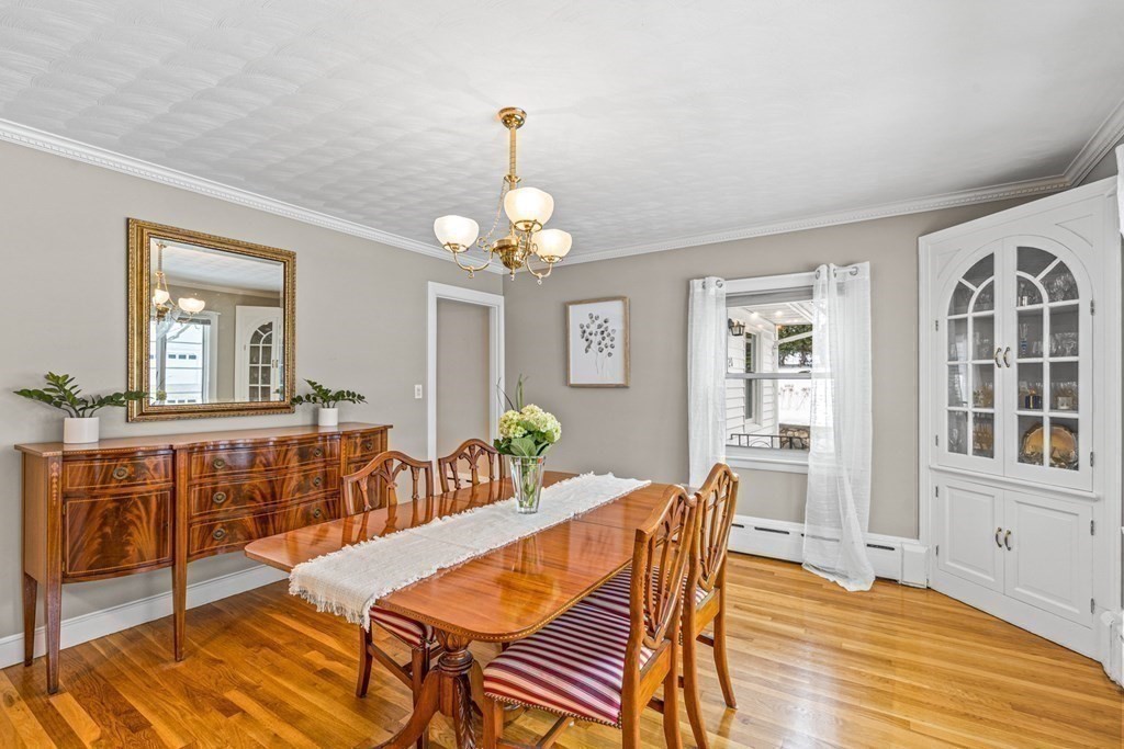 20 York Road Winchester, MA 01890 - Photo 9 of 38 Gallery Image 9