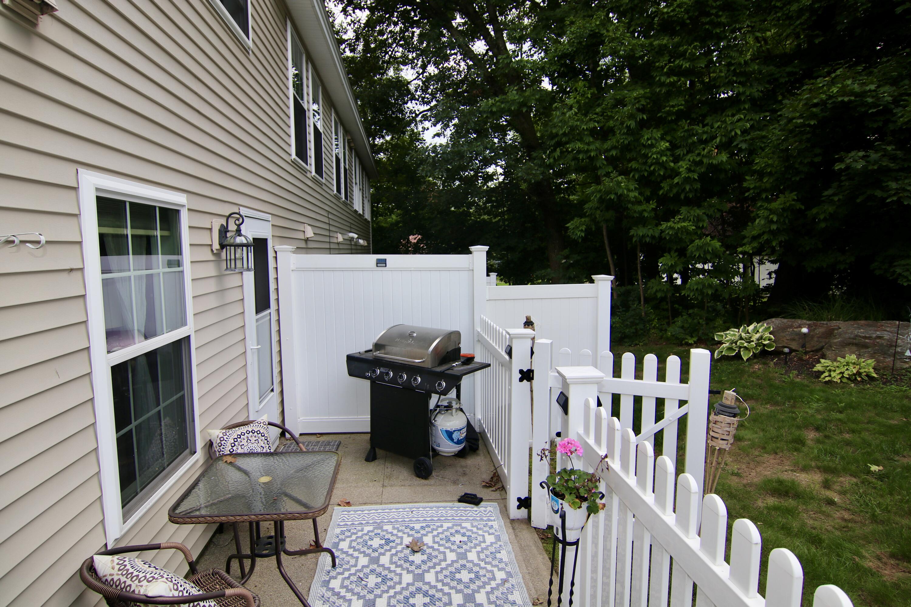 10 Signal Street, Unit 10 Springvale, ME 04083 - Photo 3 of 67 IMG_0550