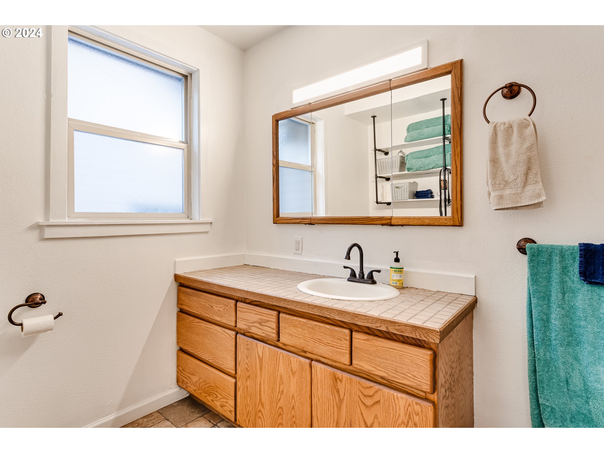 74239 London Road Cottage Grove, OR 97424 - Photo 13 of 32 Gallery Image 13