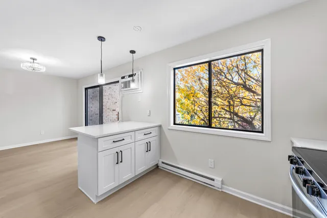 $699,000 | 180 Glenbrook Road, Unit 35, Stamford, CT 06902