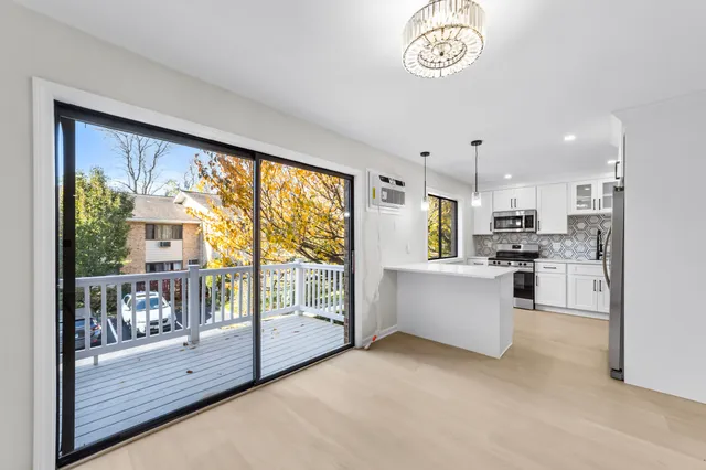 $699,000 | 180 Glenbrook Road, Unit 35, Stamford, CT 06902