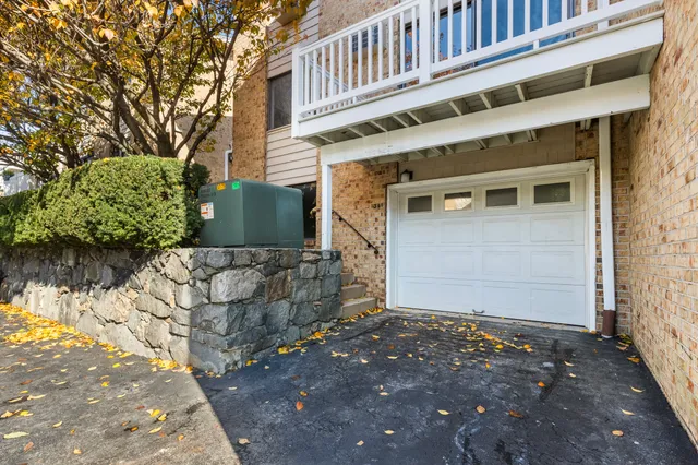 $699,000 | 180 Glenbrook Road, Unit 35, Stamford, CT 06902