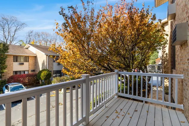 $699,000 | 180 Glenbrook Road, Unit 35, Stamford, CT 06902