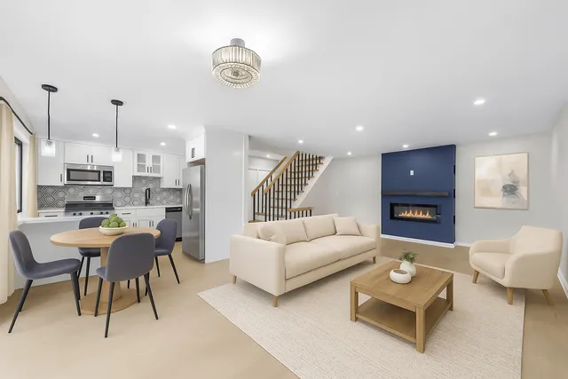 $699,000 | 180 Glenbrook Road, Unit 35, Stamford, CT 06902