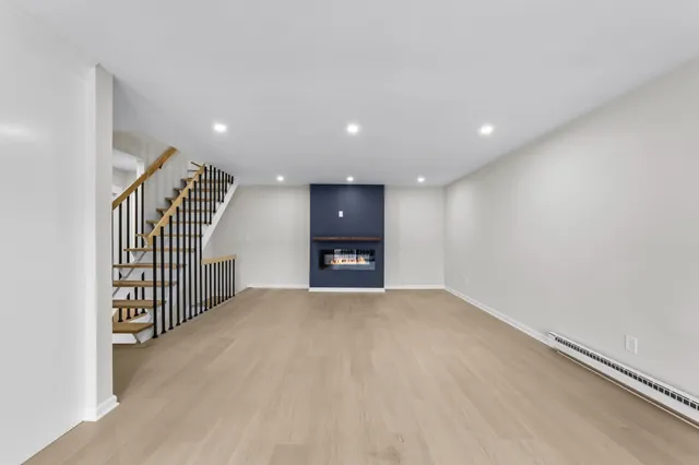 $699,000 | 180 Glenbrook Road, Unit 35, Stamford, CT 06902