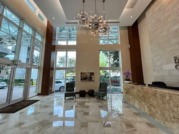 $2,950 | 31 Southeast 5th Street, Unit 705, Miami, FL 33131