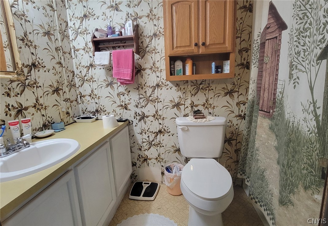 4524 Maybury Road Solon, NY 13101 - Photo 36 of 42 Primary bedroom bathroom