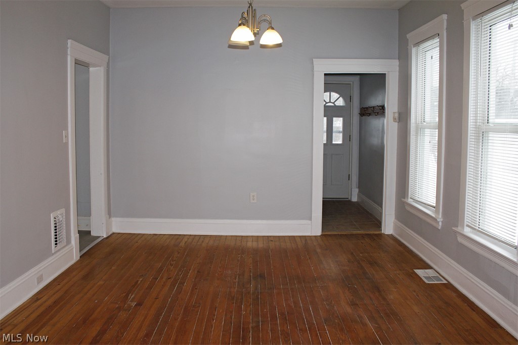2375 Ashurst Road University Heights, OH 44118 - Photo 1 of 3 Gallery Image 1