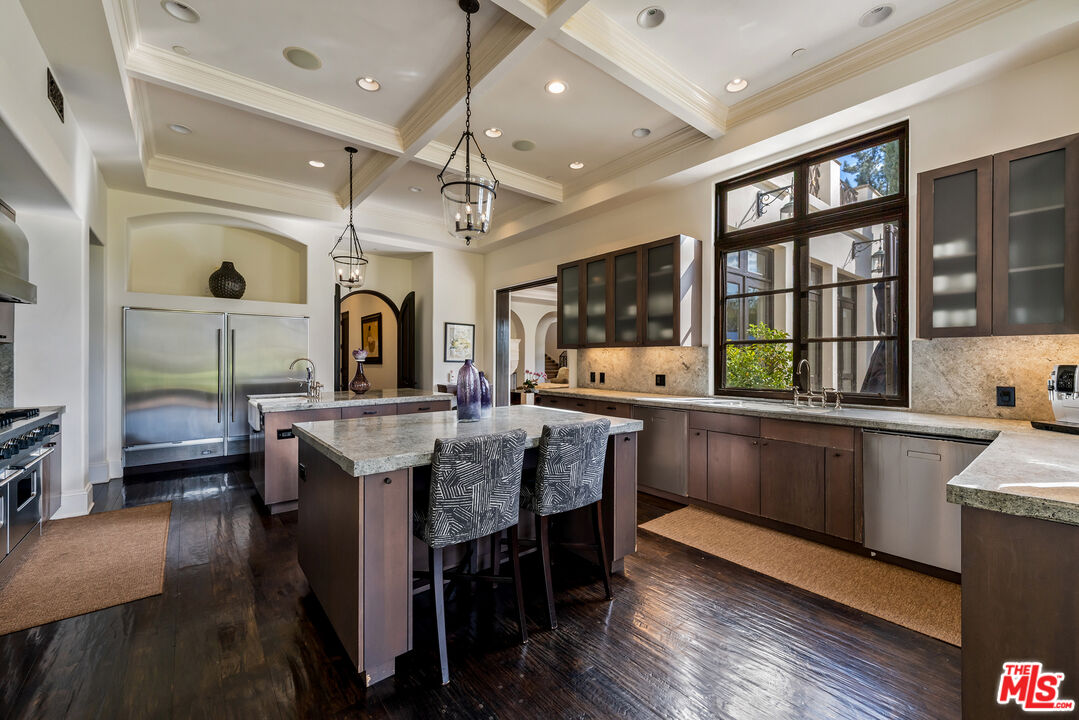 12705 Chalon Road Los Angeles, CA 90049 - Photo 16 of 46