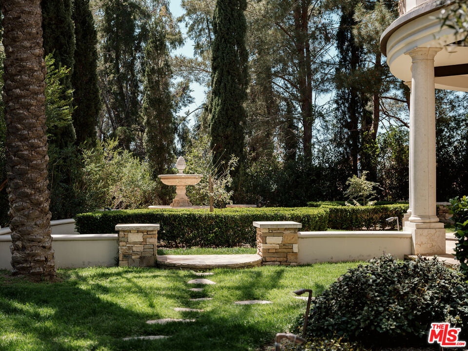 12705 Chalon Road Los Angeles, CA 90049 - Photo 3 of 46