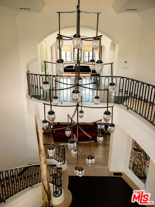 12705 Chalon Road Los Angeles, CA 90049 - Photo 31 of 46