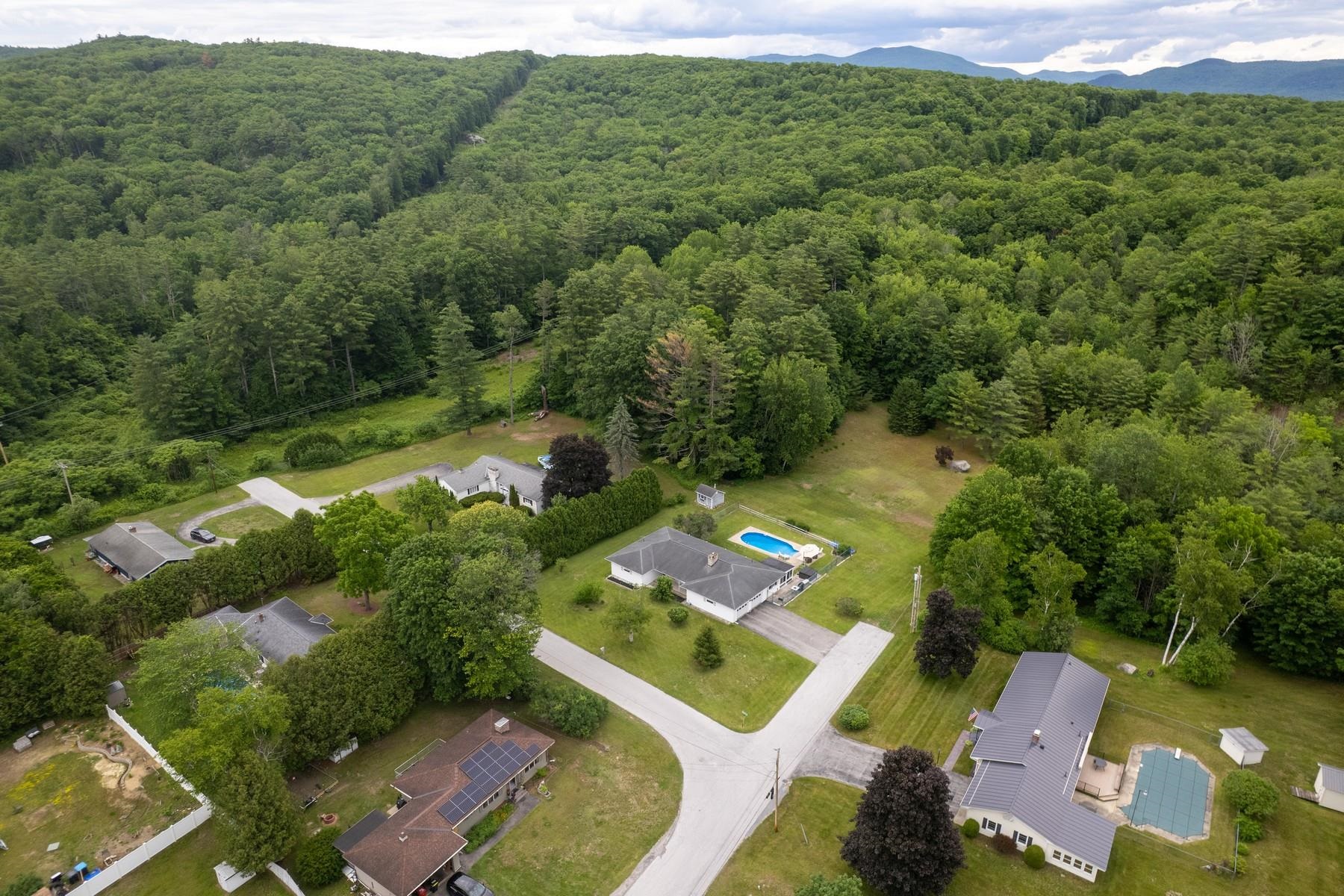 125 Maplewood Drive Rutland Town, VT 05736 - Photo 2 of 32