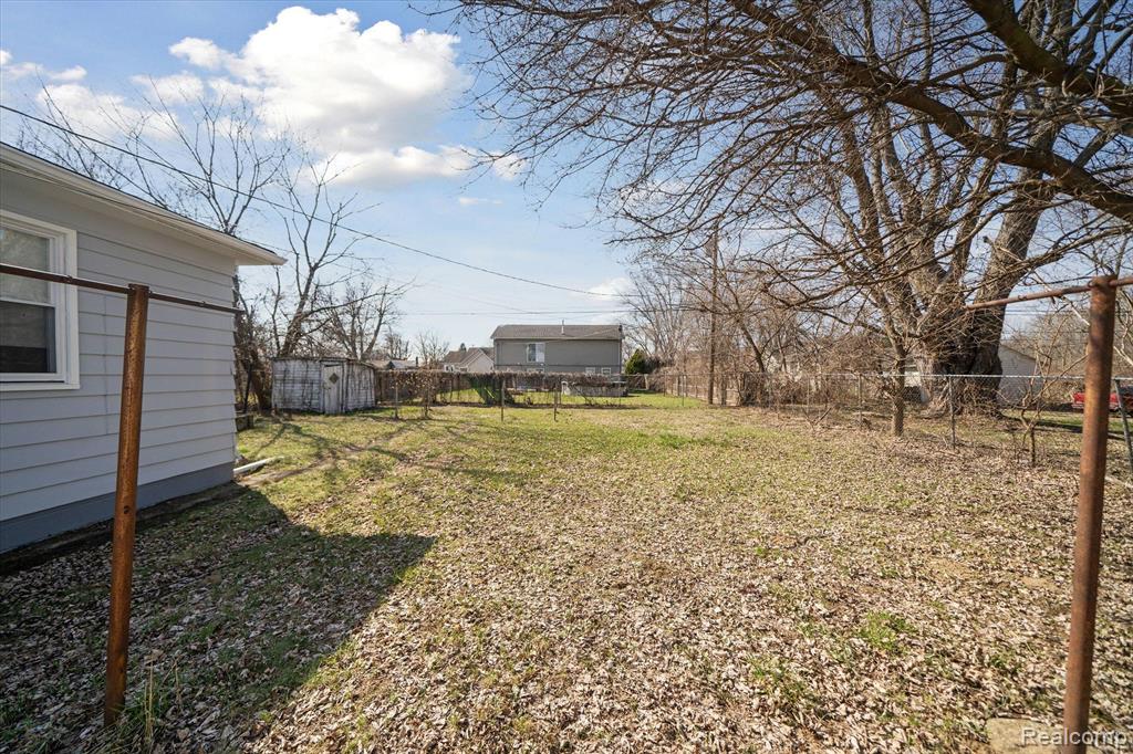 3768 Isabelle Street Inkster, MI 48141 - Photo 6 of 48