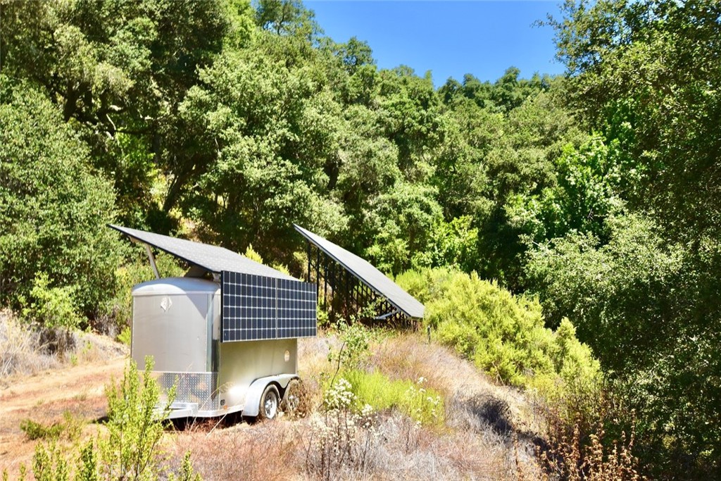 0 Old Creek Road Templeton, CA 93465 - Photo 20 of 26 a view of a small yard from a balcony