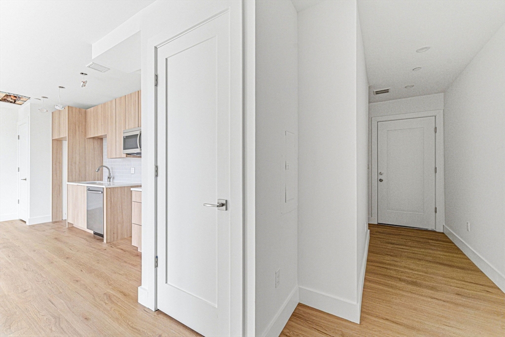 1035 Commonwealth Avenue, Unit 609 Boston, MA 02215 - Photo 6 of 14