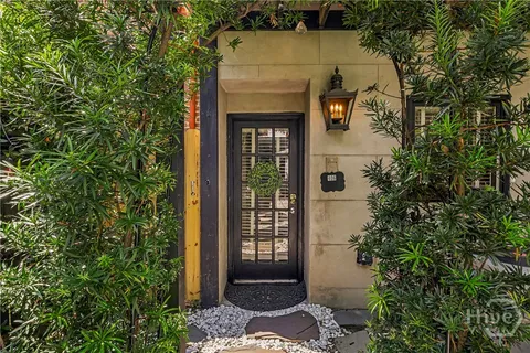 $1,050,000 | 407 East Jones Street, Savannah, GA 31401