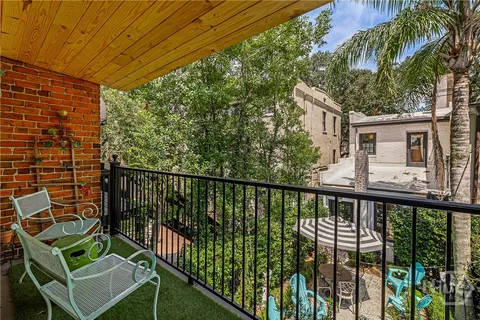 $1,050,000 | 407 East Jones Street, Savannah, GA 31401