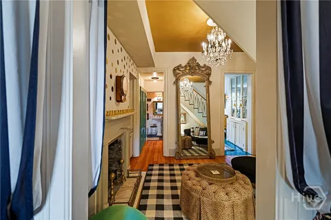 $999,000 | 407 East Jones Street, Savannah, GA 31401