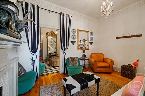 $1,050,000 | 407 East Jones Street, Savannah, GA 31401