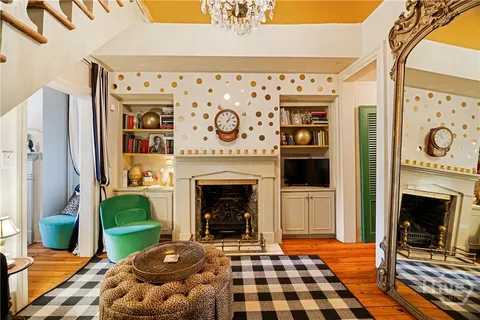 $999,000 | 407 East Jones Street, Savannah, GA 31401