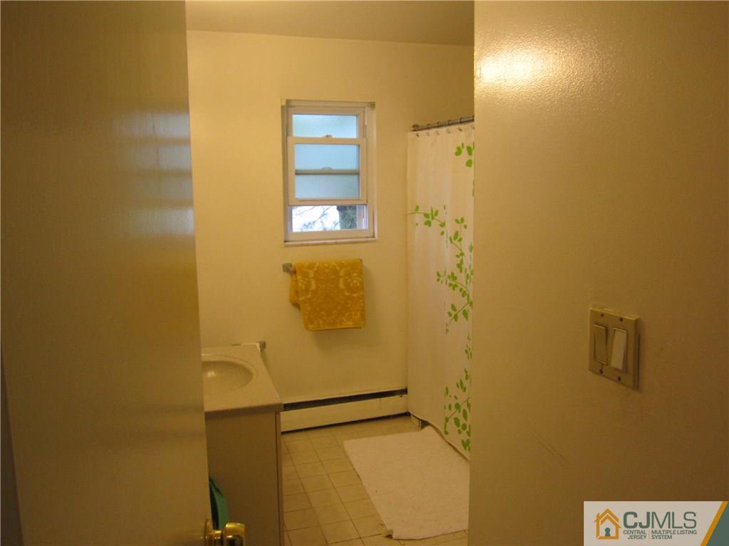 60 Fox Road, Unit 60 Edison, NJ 08817 - Photo 12 of 16 Gallery Image 12