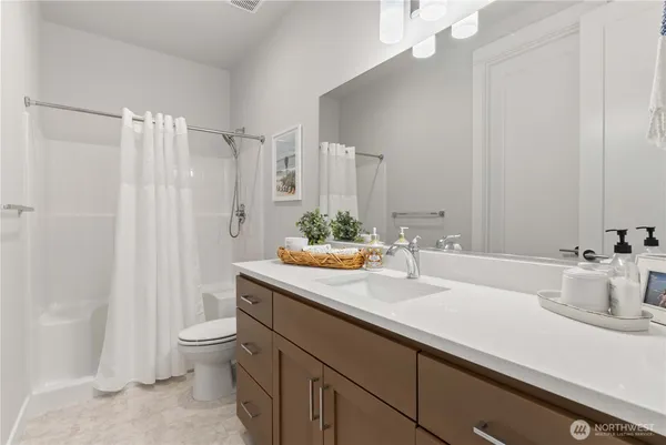 $1,299,999 | 33473 Walnut Avenue Southeast, Black Diamond, WA 98010