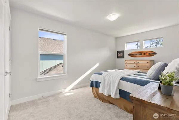 $1,299,999 | 33473 Walnut Avenue Southeast, Black Diamond, WA 98010