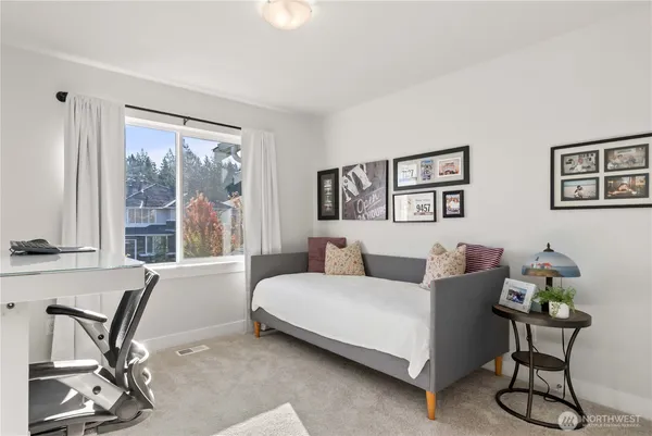 $1,299,999 | 33473 Walnut Avenue Southeast, Black Diamond, WA 98010