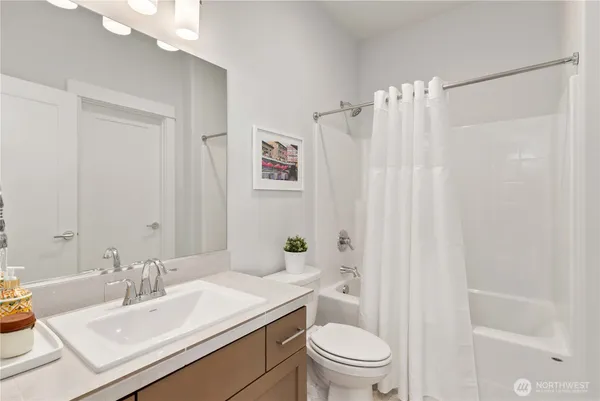 $1,299,999 | 33473 Walnut Avenue Southeast, Black Diamond, WA 98010